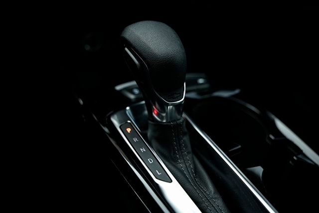 Used 2025 Chevrolet Trax LT image 40