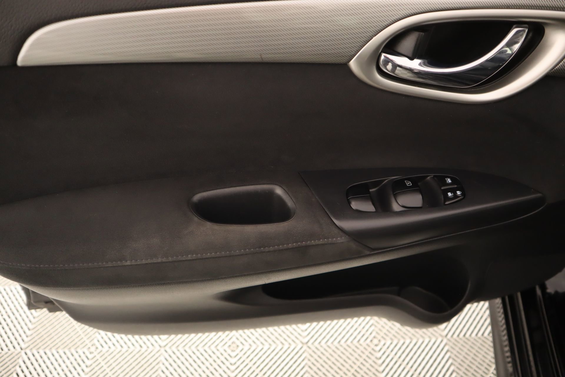 Used 2014 Nissan Sentra SR image 13