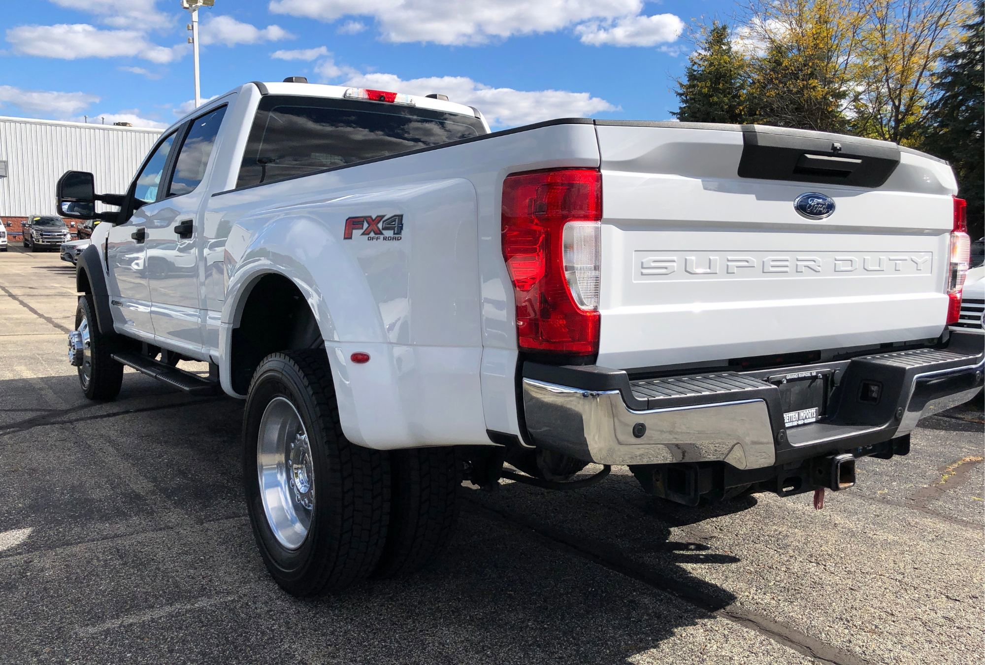 Used 2022 Ford F450 XL w/ Power Equipment Group image 4