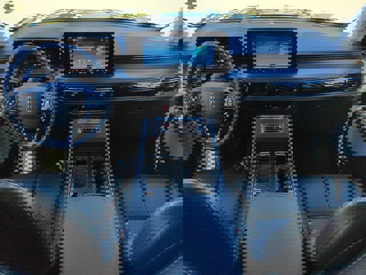 Certified 2025 Lincoln Aviator Reserve w/ Equipment Group 201A image 15