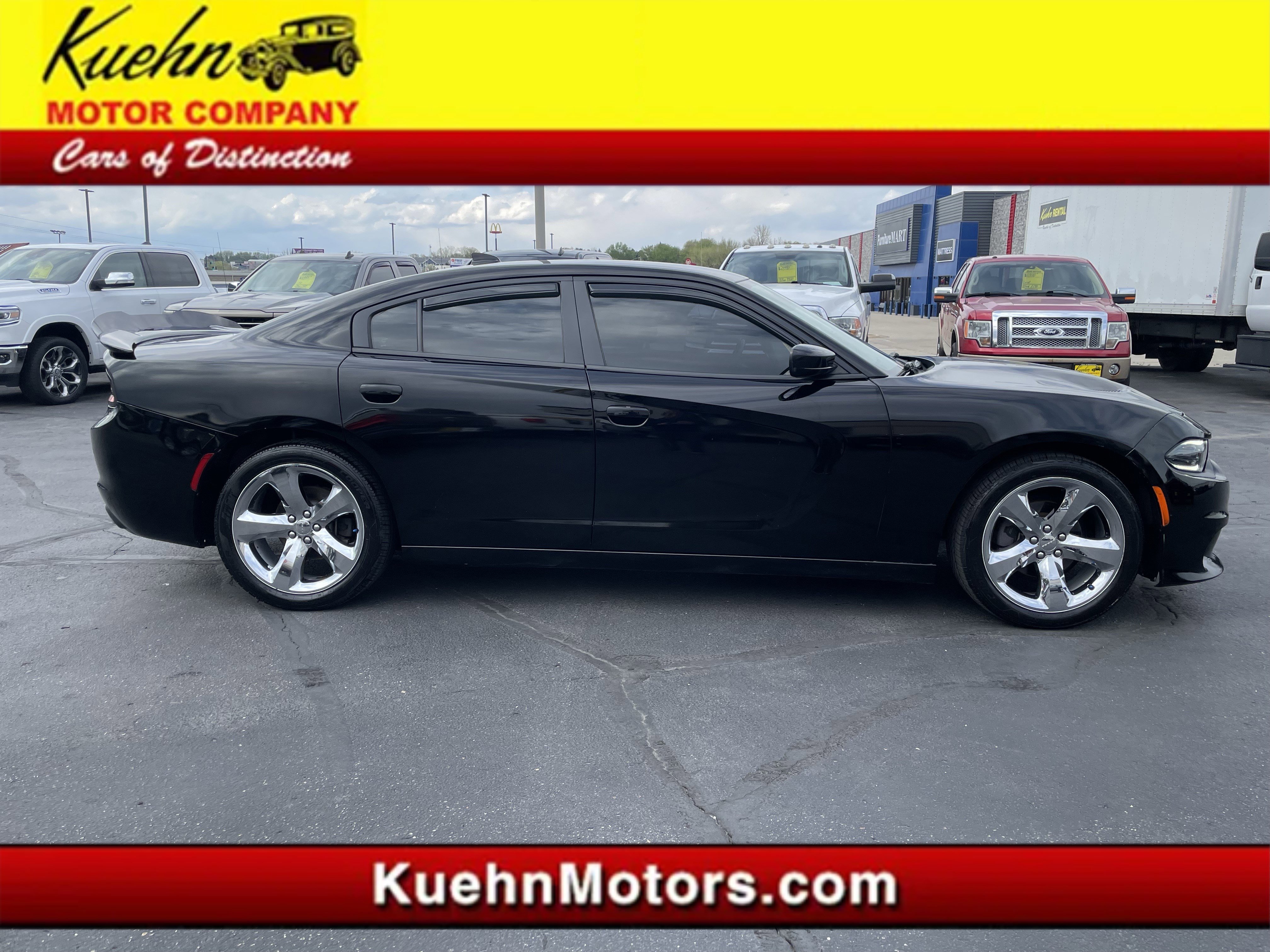 Used 2018 Dodge Charger SXT Plus