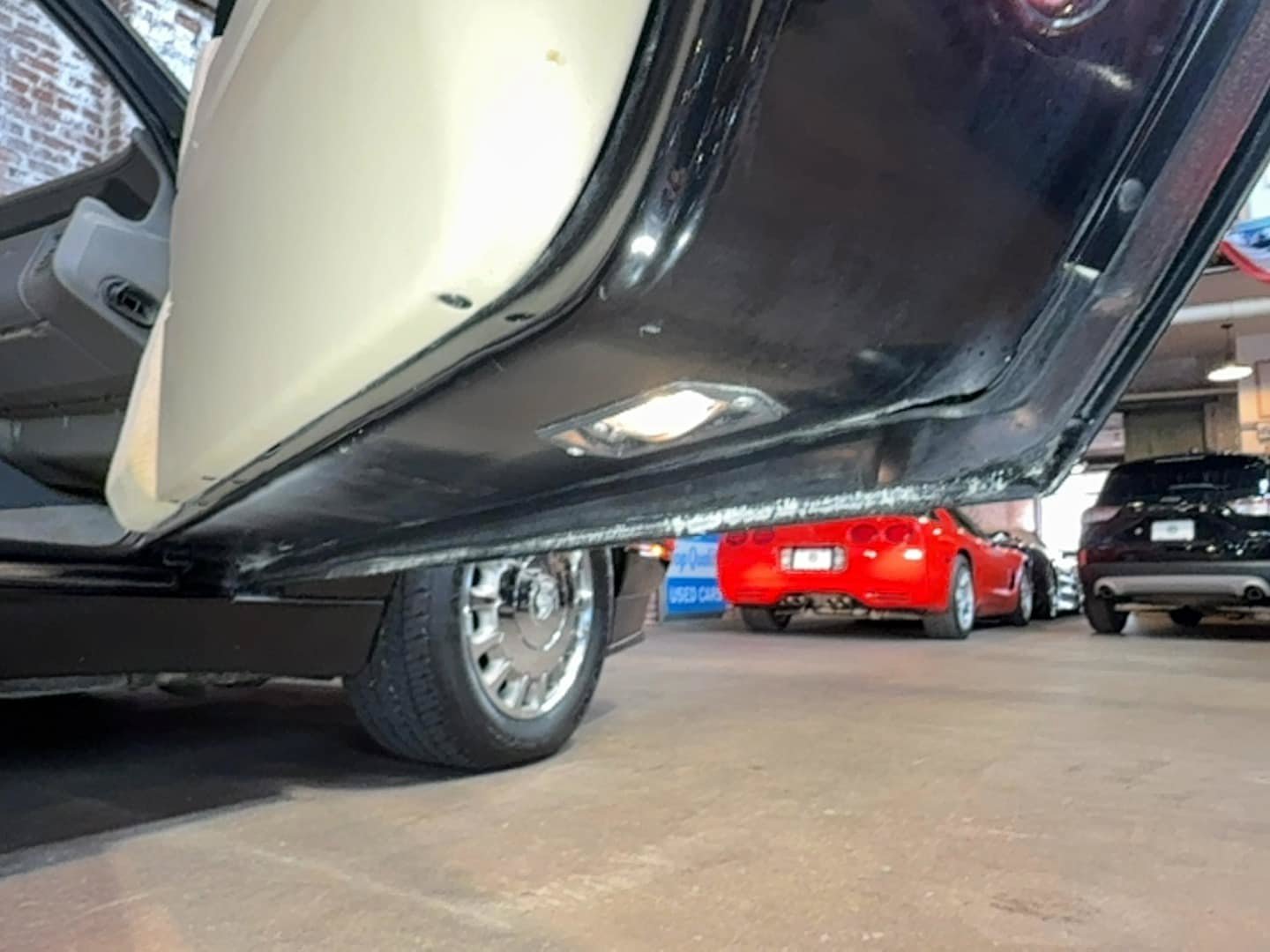 Used 1993 Cadillac Allante FWD image 96