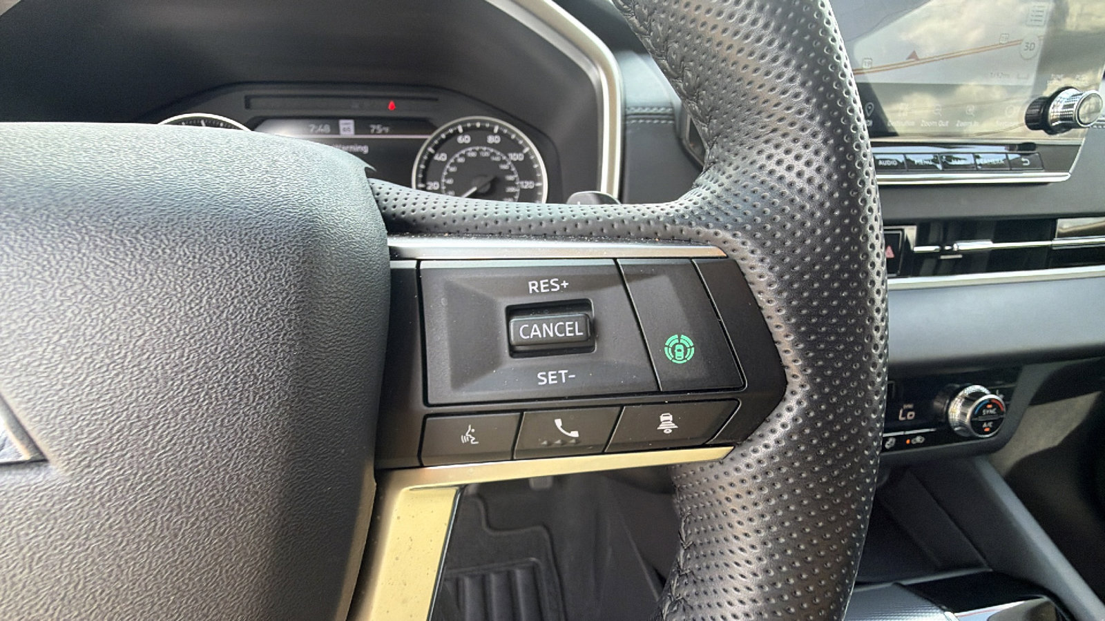 Used 2022 Mitsubishi Outlander SEL image 27