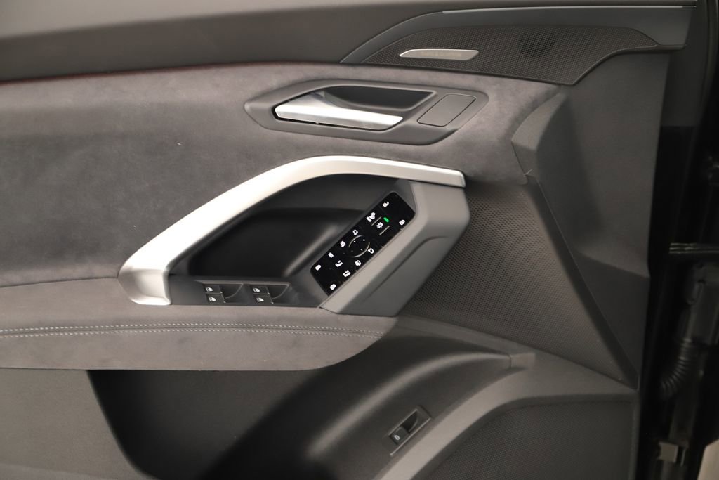 New 2026 Audi SQ5 Premium Plus image 21