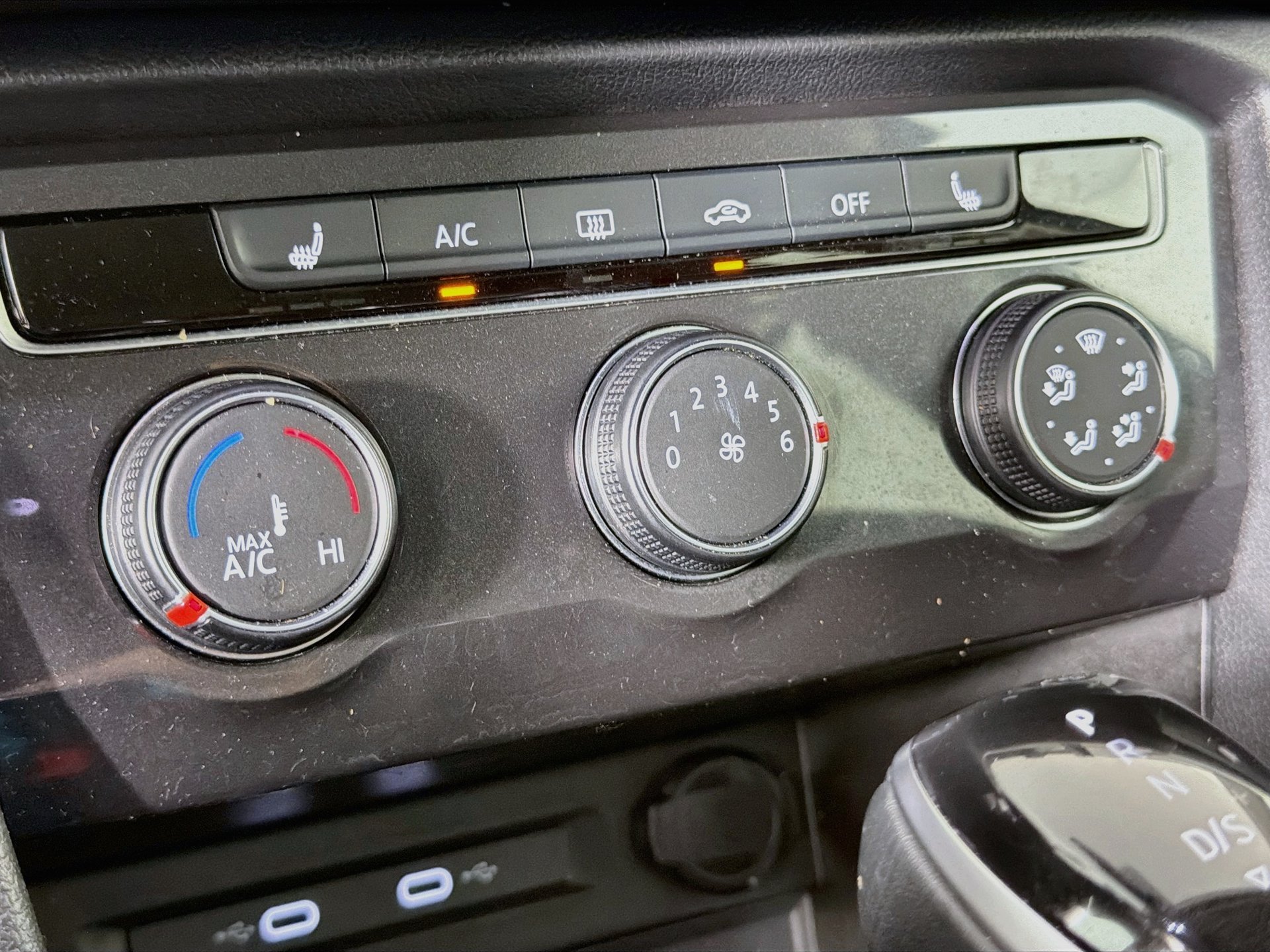 Certified 2023 Volkswagen Tiguan S FWD image 15