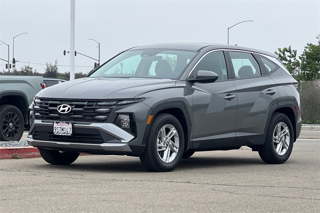 Used 2025 Hyundai Tucson SE image 10