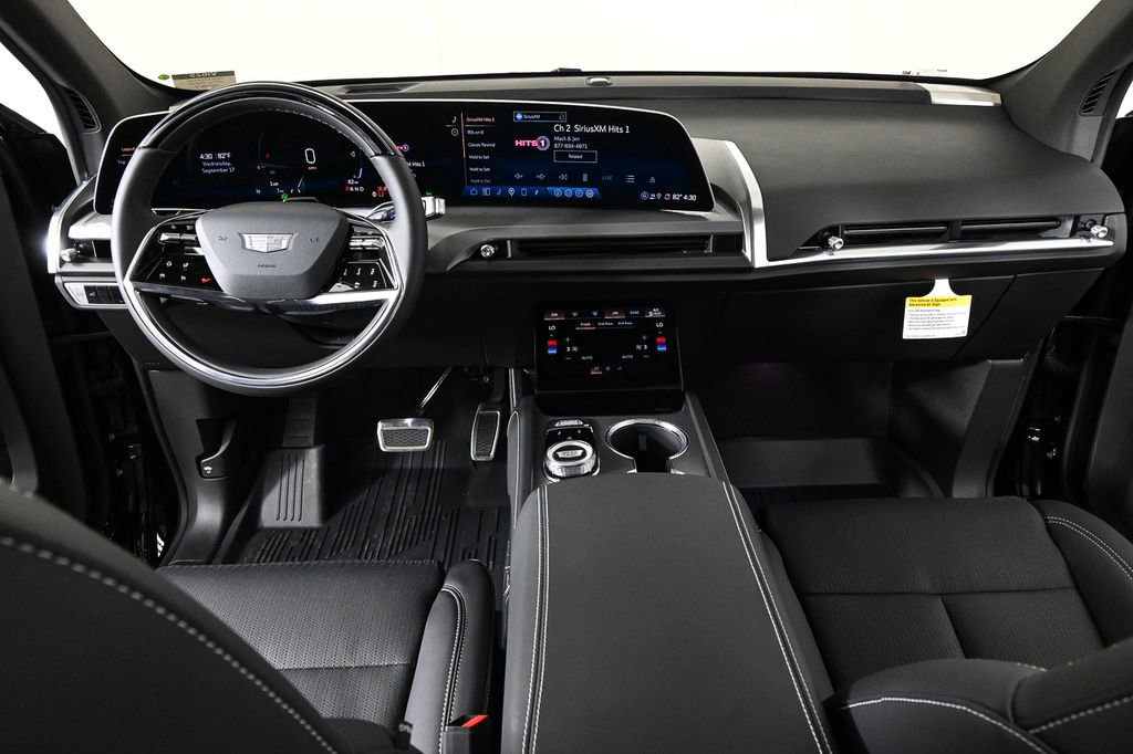 New 2026 Cadillac Vistiq Sport w/ LPO, Floor Liner Package image 18