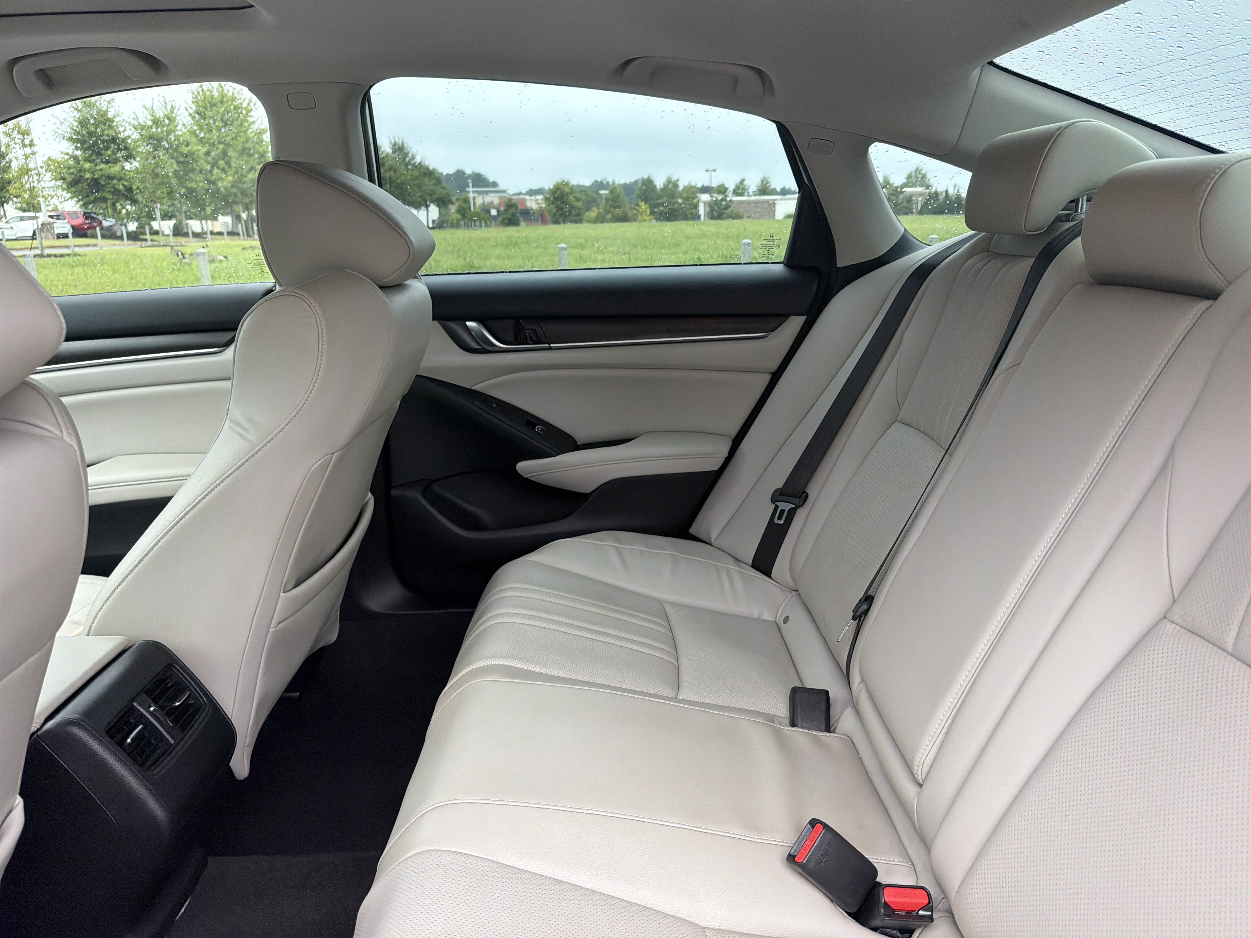Used 2018 Honda Accord Touring image 26