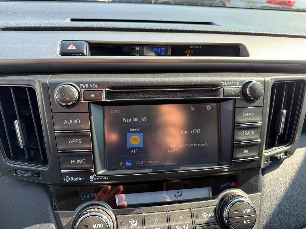 Used 2015 Toyota RAV4 XLE AWD/4WD image 18
