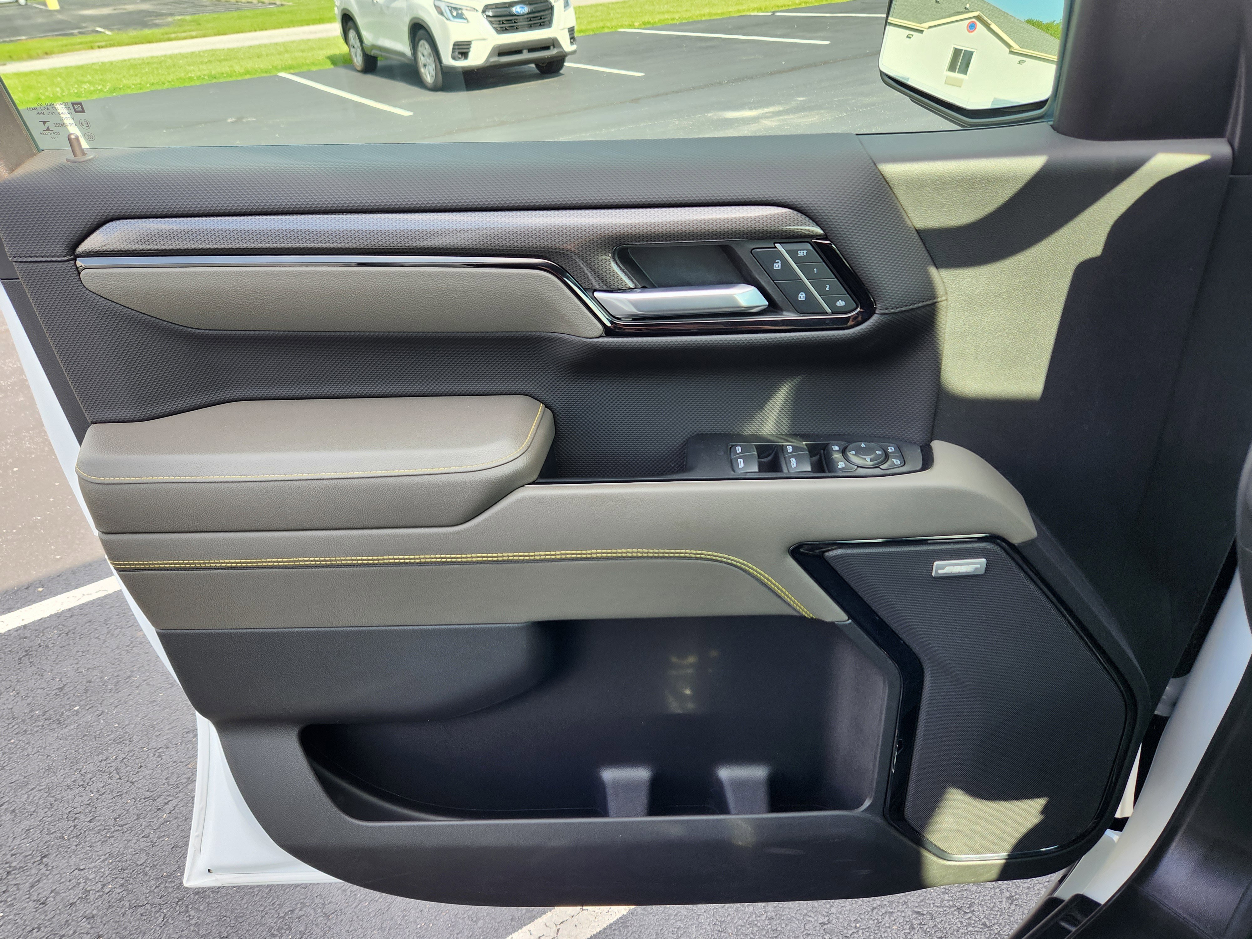 Used 2022 Chevrolet Silverado 1500 ZR2 w/ Technology Package image 23