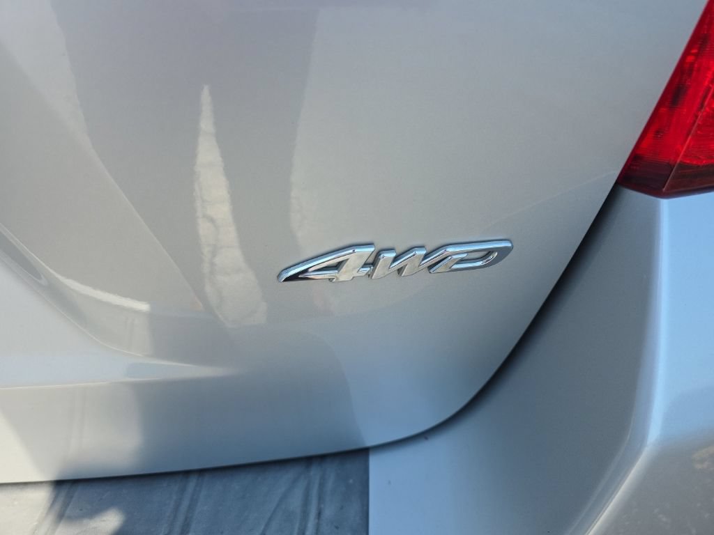 Used 2010 Toyota Highlander SE AWD/4WD image 5