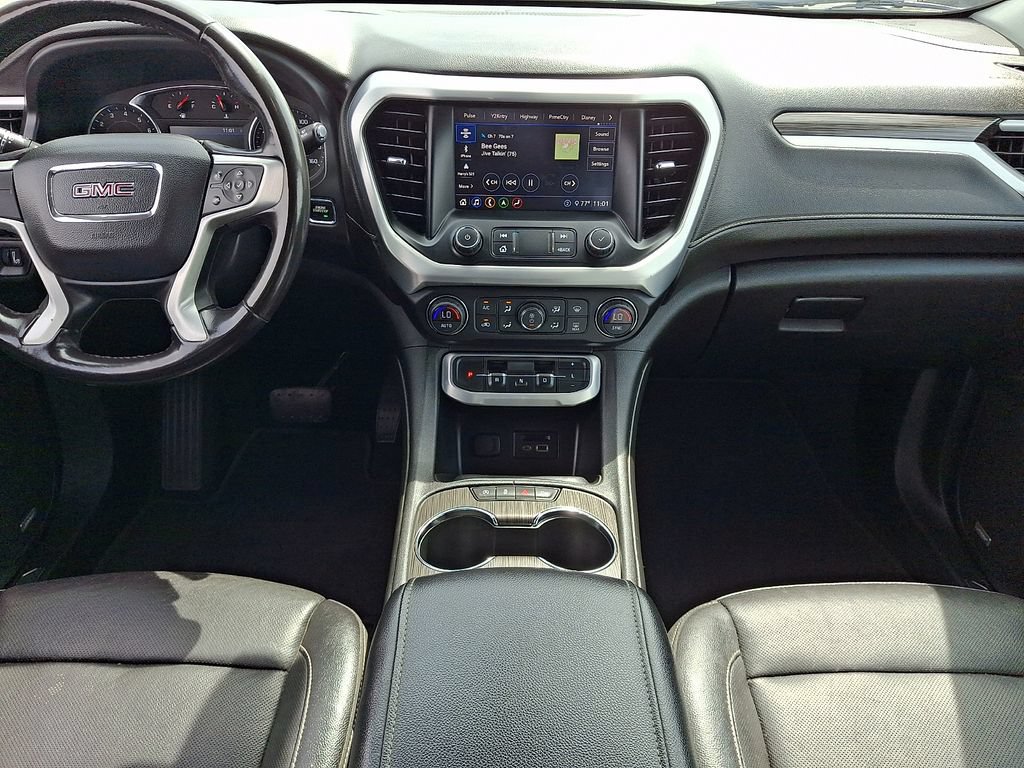 Used 2020 GMC Acadia SLT w/ LPO, Floor Liner Package AWD/4WD image 16