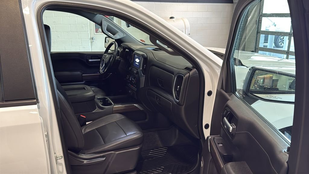 Used 2021 Chevrolet Silverado 1500 RST image 12