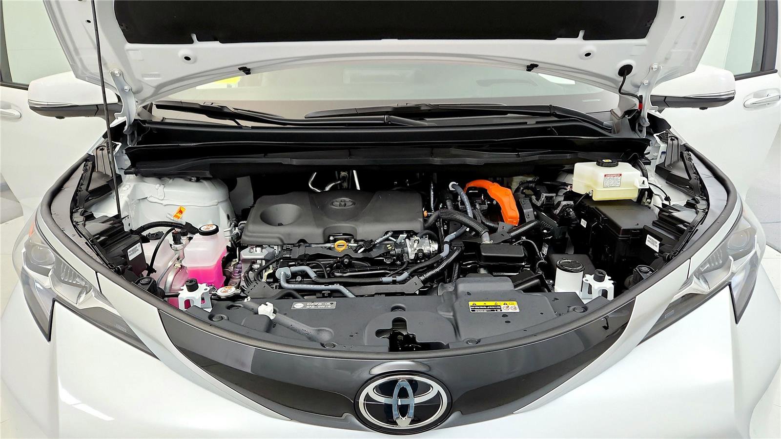 Used 2026 Toyota Sienna Platinum image 15