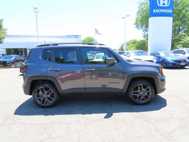 Used 2021 Jeep Renegade Latitude AWD/4WD image 3