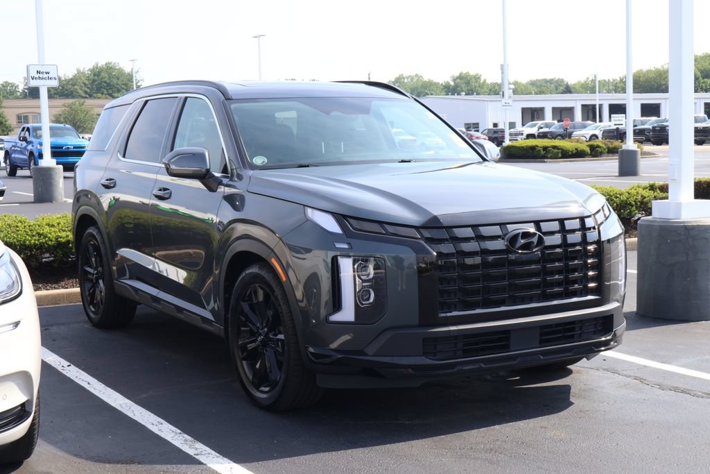 Used 2023 Hyundai Palisade XRT AWD/4WD image 3