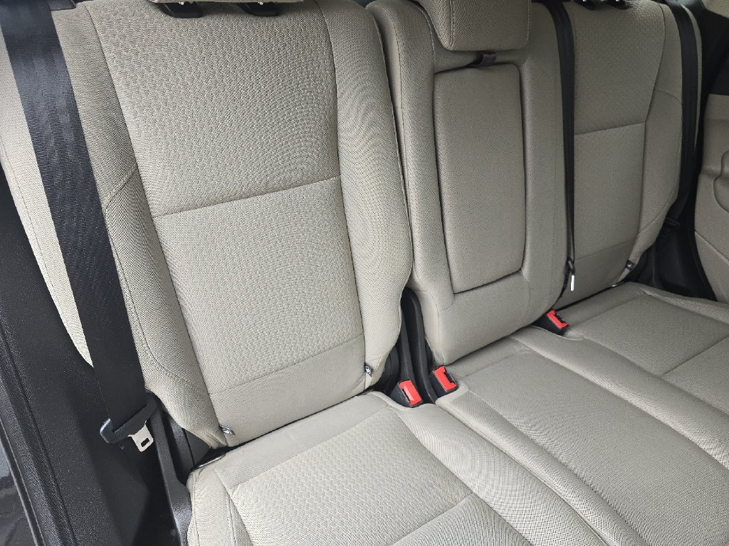 Used 2019 Ford Escape SE FWD image 17