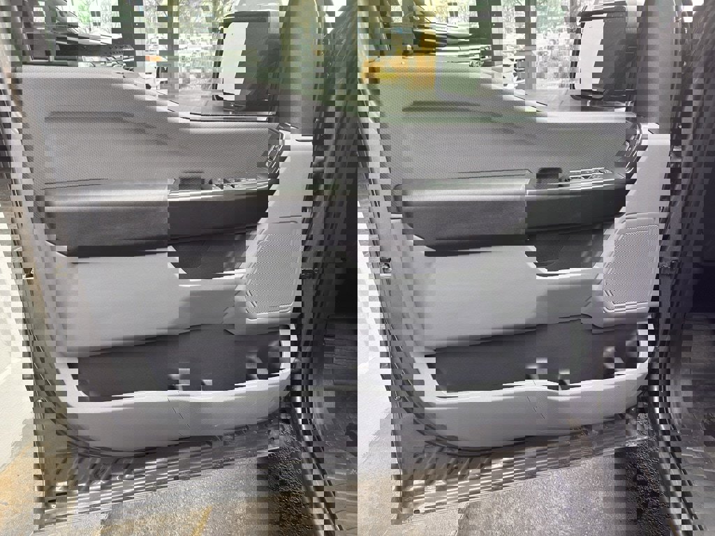 New 2025 Ford F150 XL w/ Equipment Group 103A High image 12