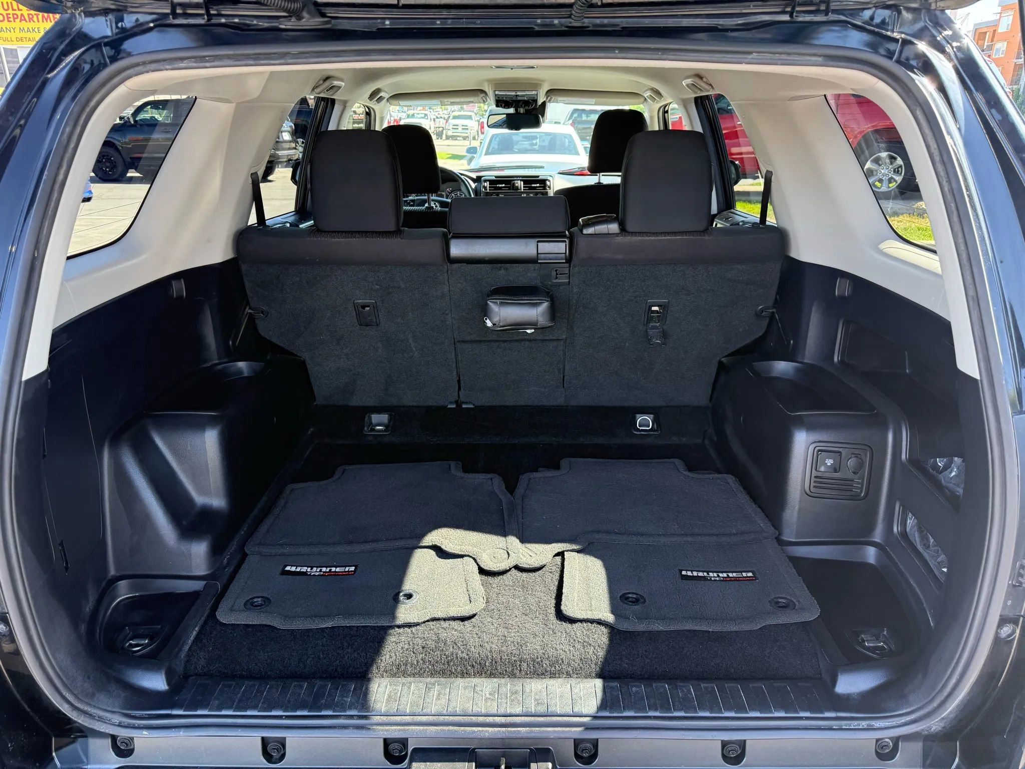 Used 2024 Toyota 4Runner TRD Off-Road image 29