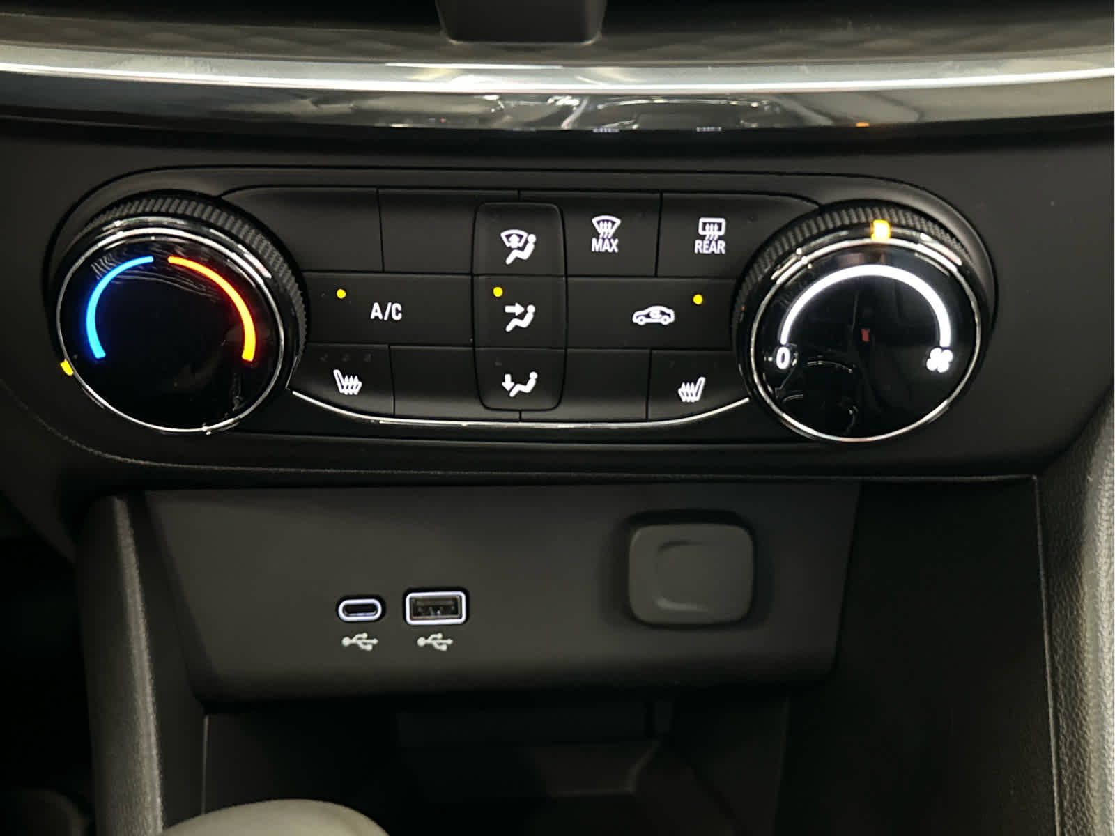 New 2026 Buick Encore GX Preferred w/ Comfort Package image 44