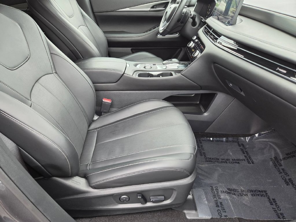 Used 2026 INFINITI QX60 Luxe AWD/4WD image 32