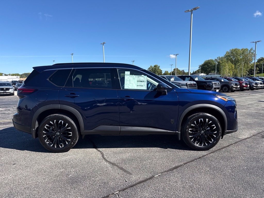 New 2026 Nissan Rogue Dark Armor AWD/4WD image 18