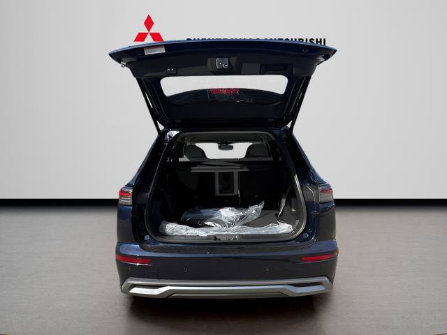 New 2026 Mitsubishi Outlander SE FWD image 9