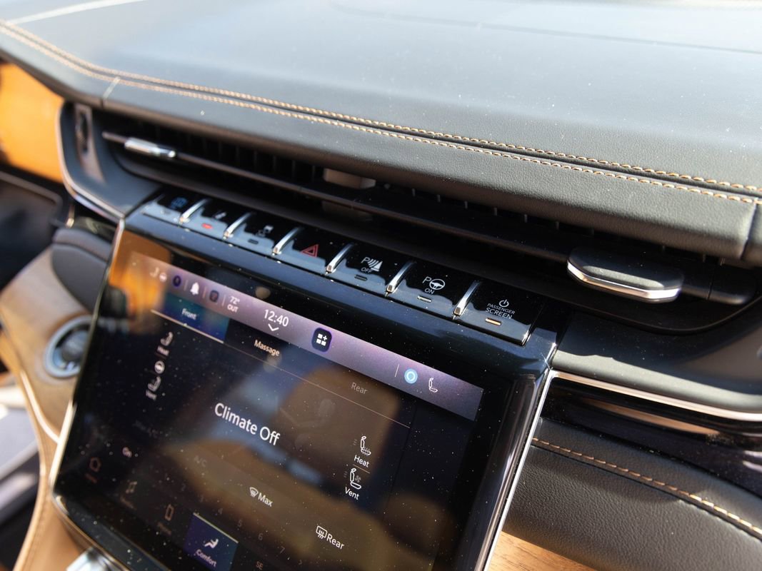 Used 2022 Jeep Grand Cherokee Summit image 28