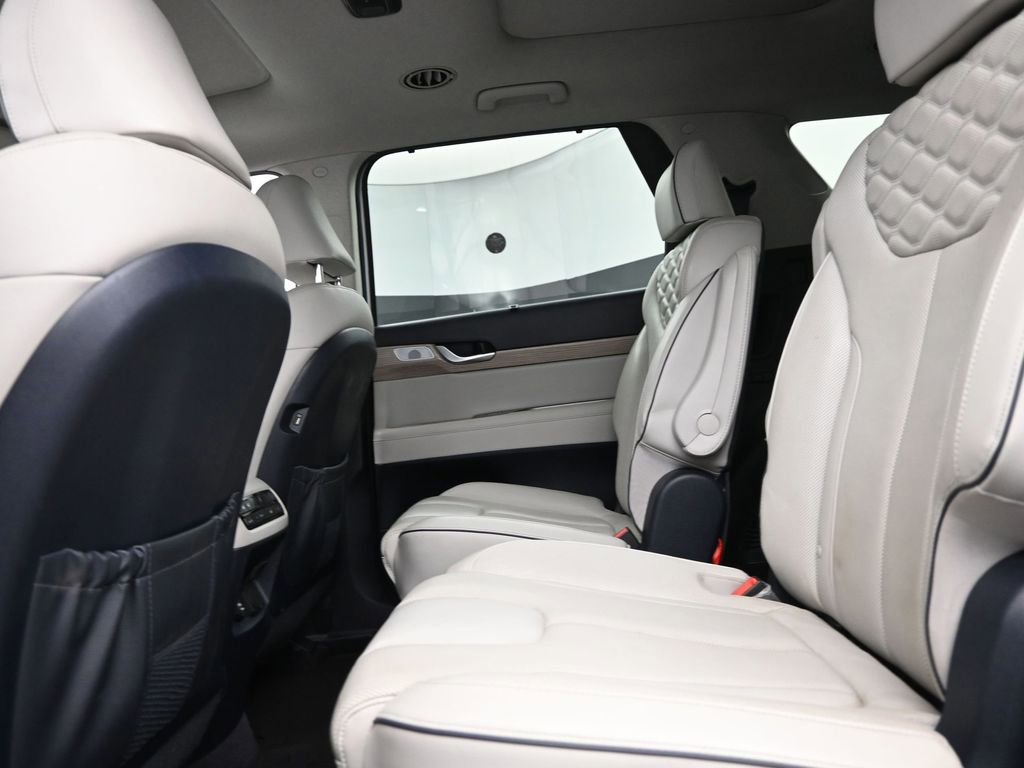 Used 2021 Hyundai Palisade Limited image 13
