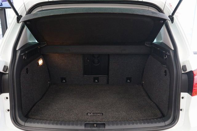 Used 2017 Volkswagen Tiguan Sport image 50