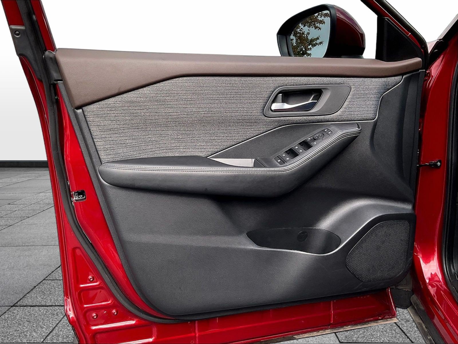 Certified 2023 Nissan Rogue SV AWD/4WD image 23