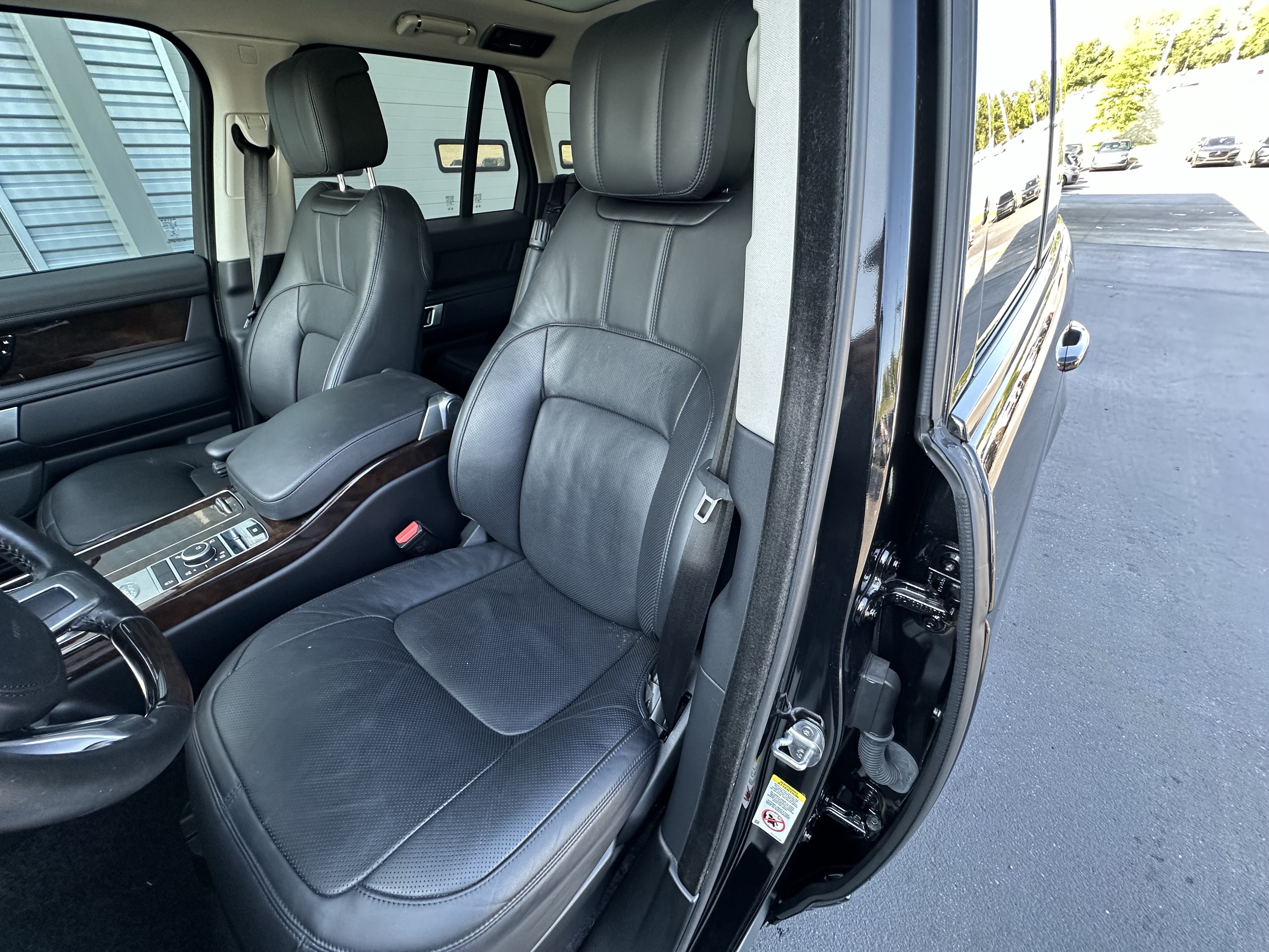 Used 2022 Land Rover Range Rover Westminster Edition AWD/4WD image 15