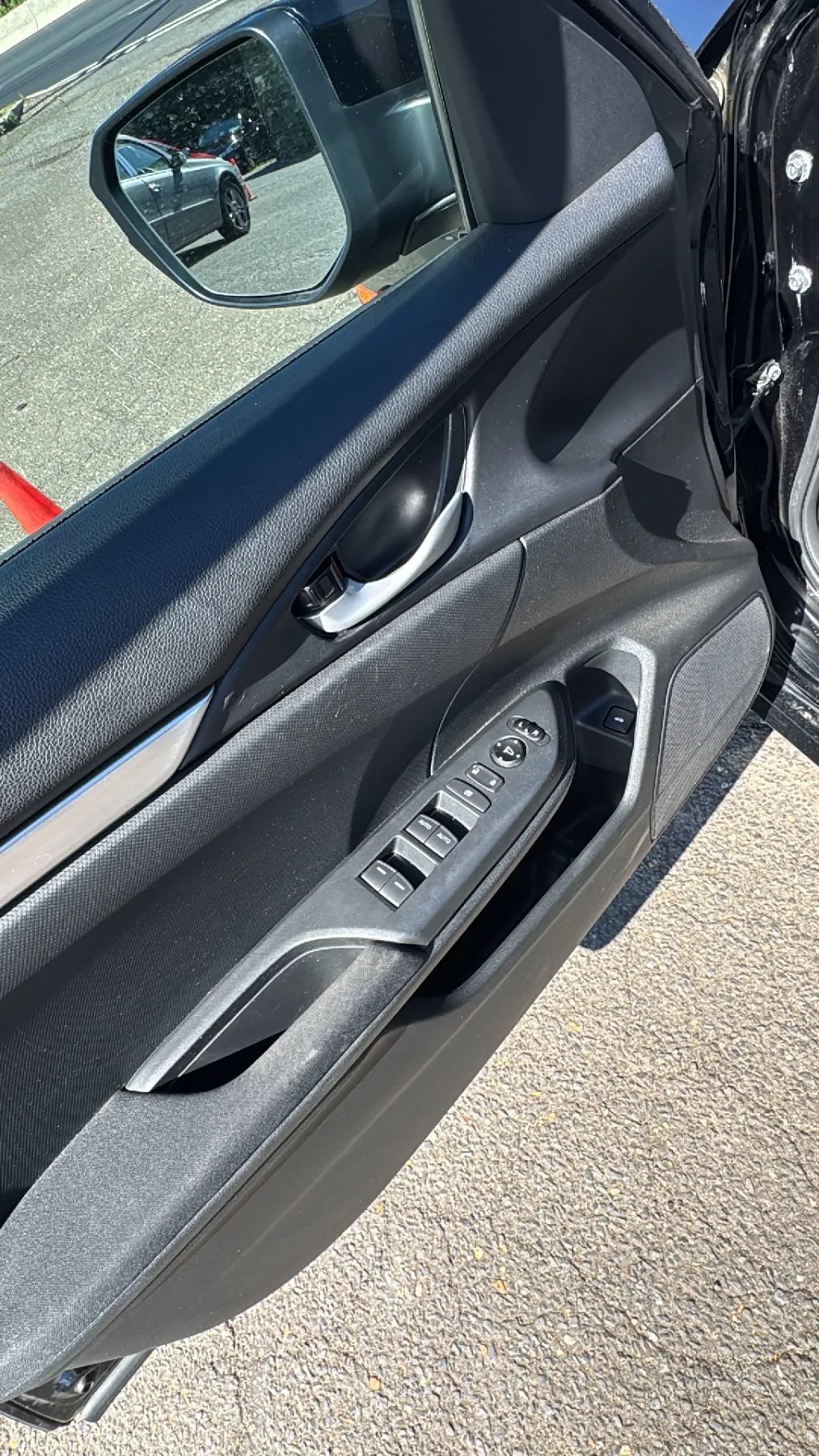 Used 2019 Honda Civic LX image 10
