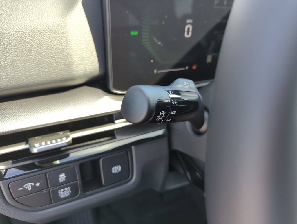 New 2026 Kia Sportage LX FWD image 21
