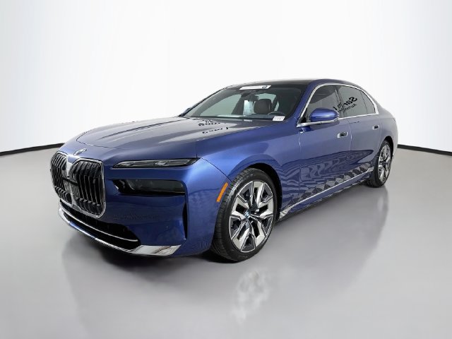 Certified 2023 BMW i7 xDrive60 w/ Executive Package 2 AWD/4WD image 3