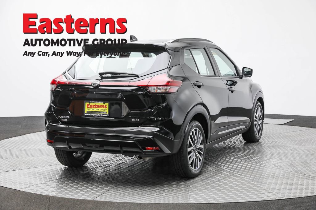 Used 2024 Nissan Kicks SR image 5