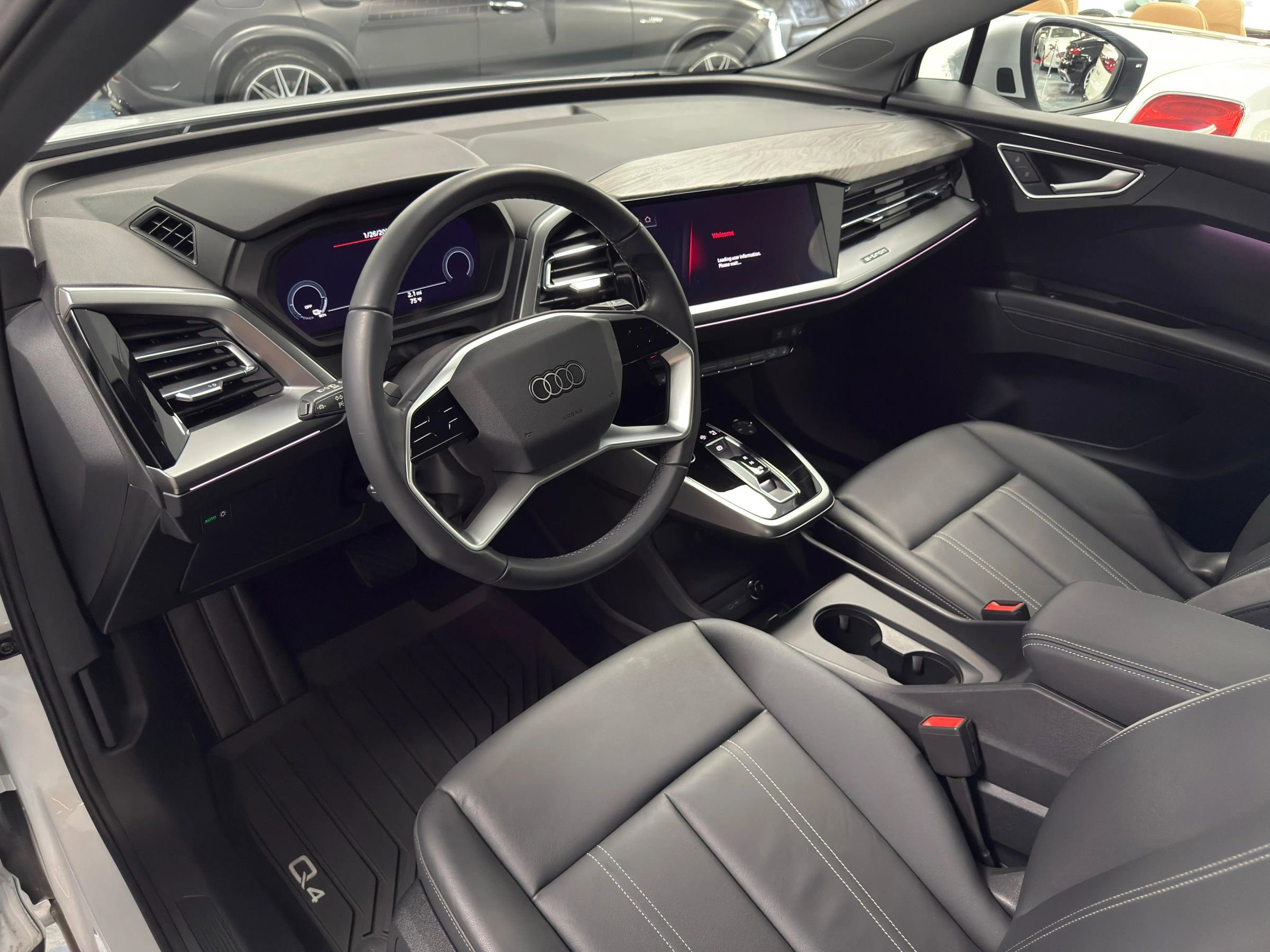 Used 2024 Audi Q4 e-tron Premium Plus w/ Premium Plus image 10