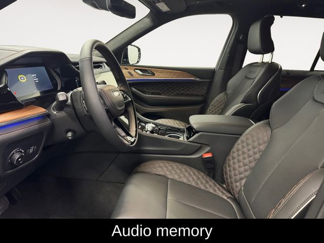 New 2026 Jeep Grand Cherokee Summit image 8