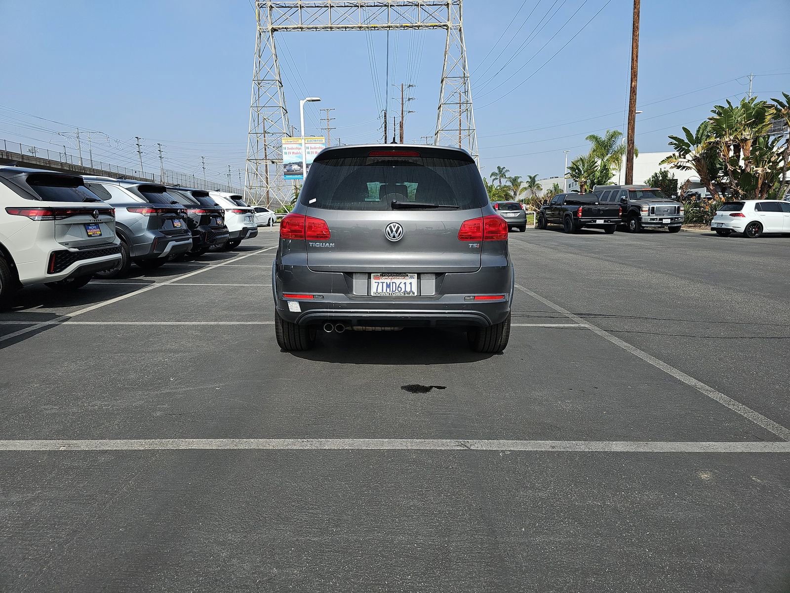 Used 2016 Volkswagen Tiguan R-Line image 6