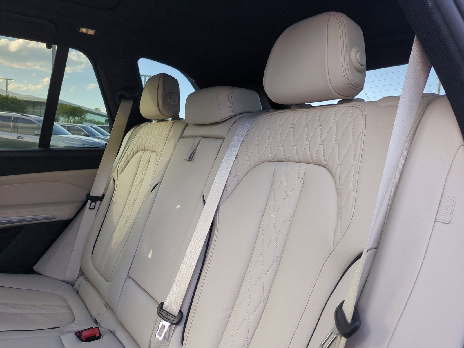 Used 2019 BMW X5 xDrive40i w/ M Sport Package AWD/4WD image 31
