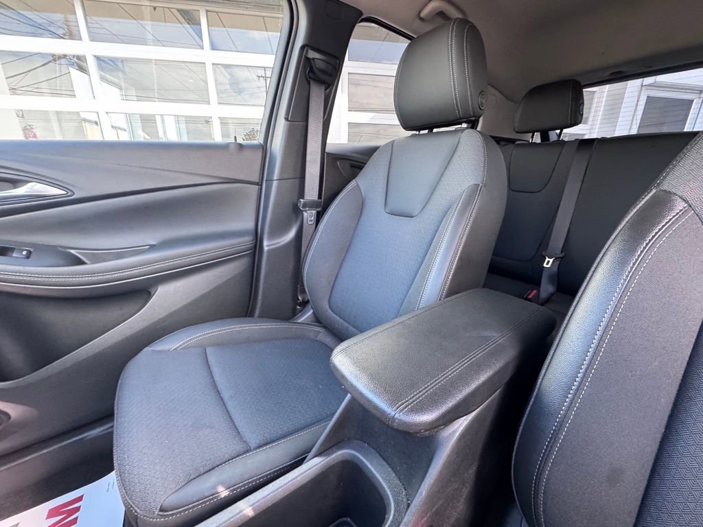 Used 2024 Buick Encore GX Preferred image 28