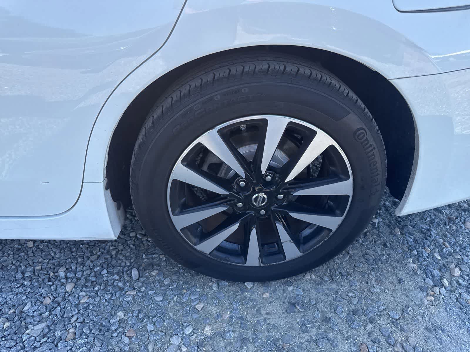 Used 2018 Nissan Altima 2.5 SV FWD image 10