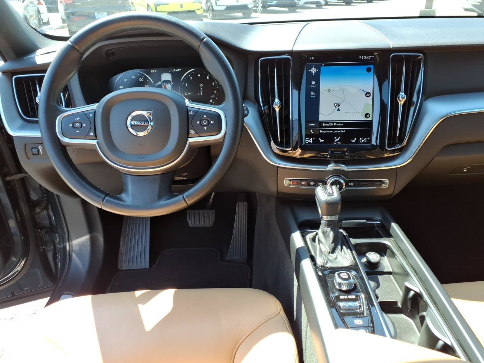 Used 2020 Volvo XC60 T6 Momentum AWD/4WD image 13