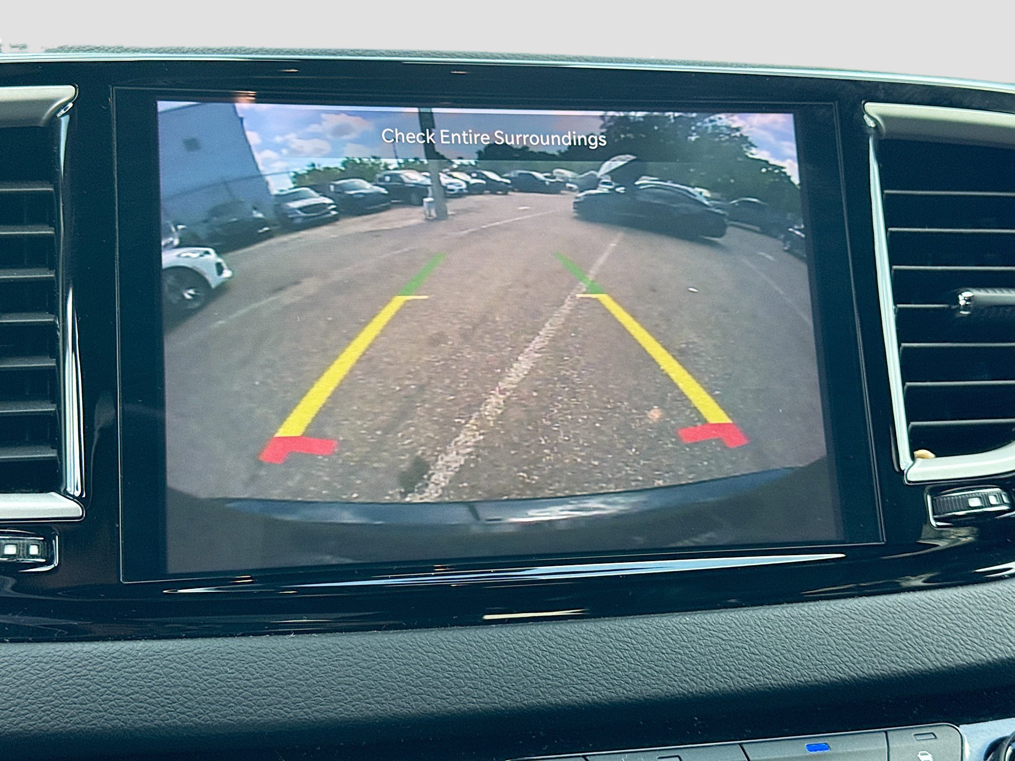 Used 2025 Chrysler Pacifica Select FWD image 31