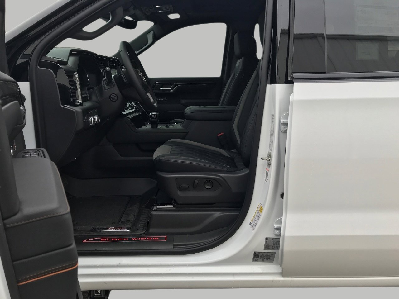 New 2026 GMC Sierra 1500 AT4 w/ AT4 Premium Package AWD/4WD image 7