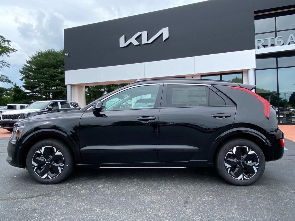 New 2025 Kia Niro Wind w/ Wind Preserve Package image 2