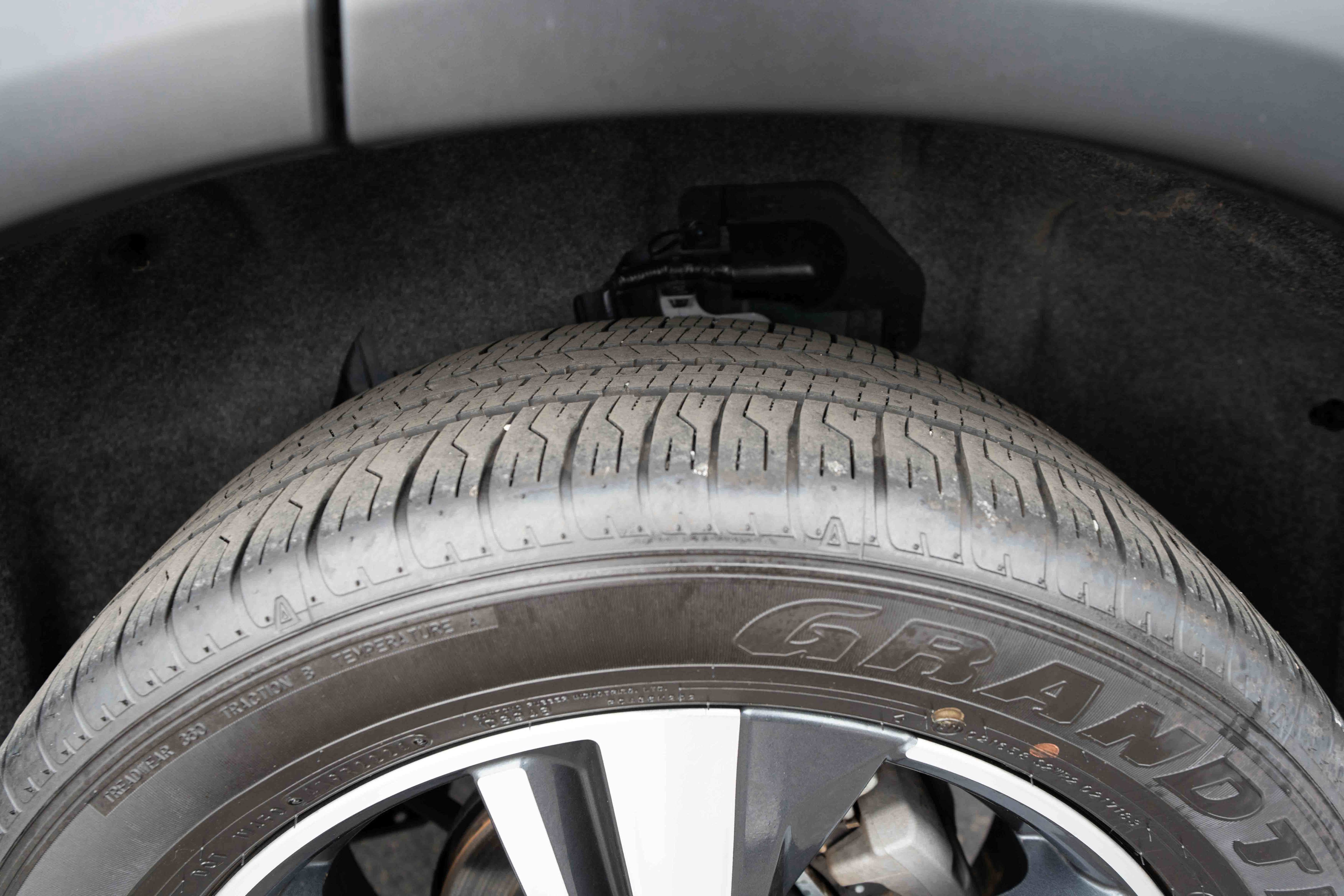 Used 2024 Nissan Rogue SL image 31