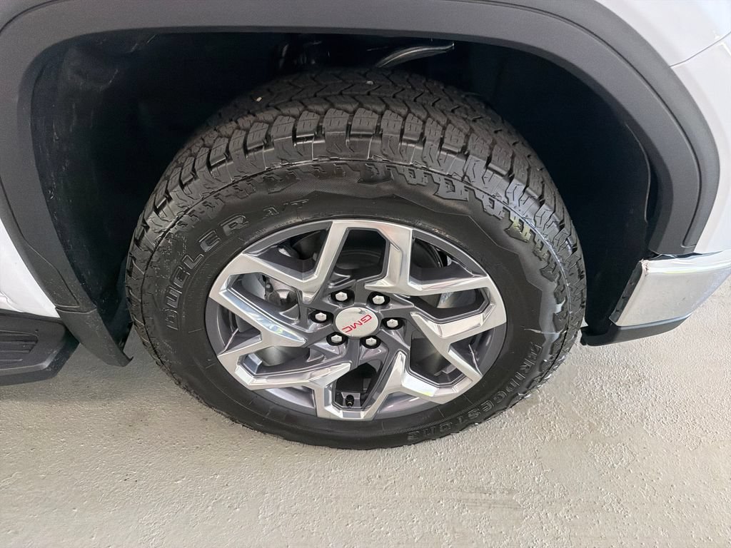 New 2026 GMC Sierra 1500 SLT w/ SLT Premium Package AWD/4WD image 4