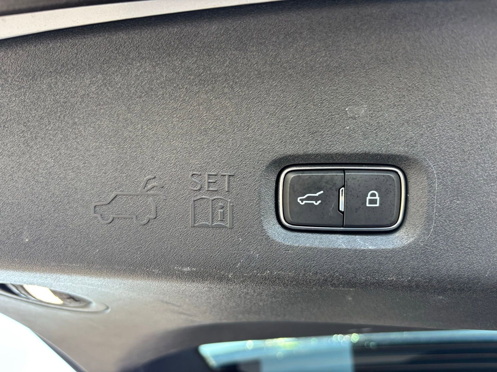 Used 2025 Ford Expedition Platinum image 24