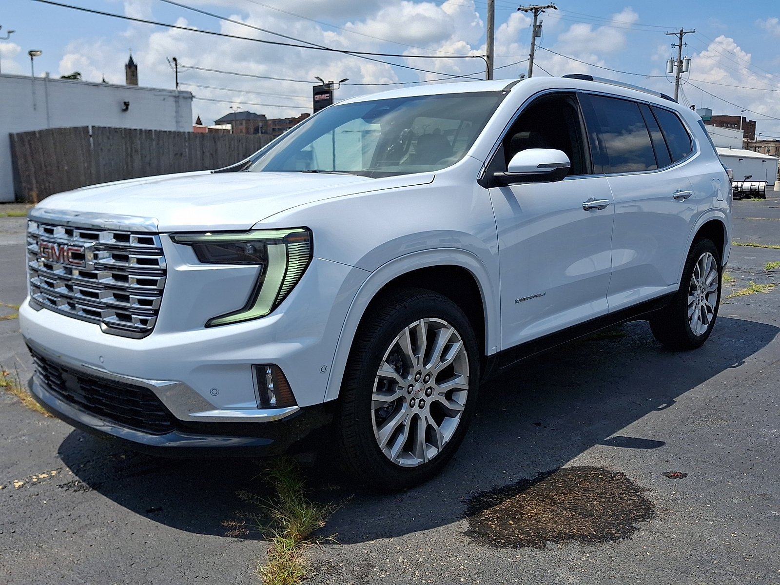 New 2026 GMC Acadia Denali w/ Super Cruise Package AWD/4WD image 2